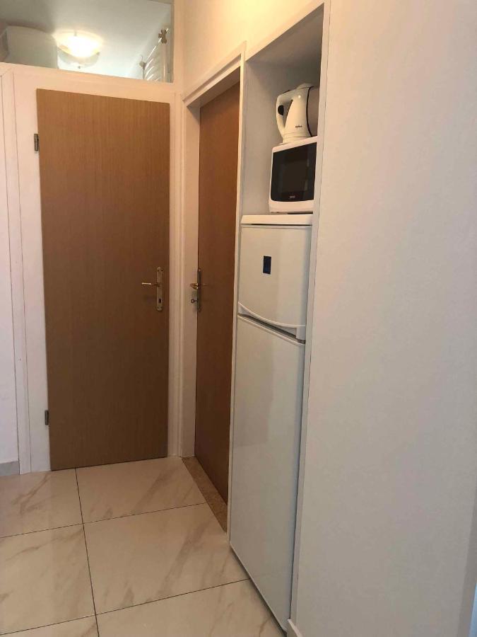 Apartments In Ravni/Istrien 30383 Экстерьер фото