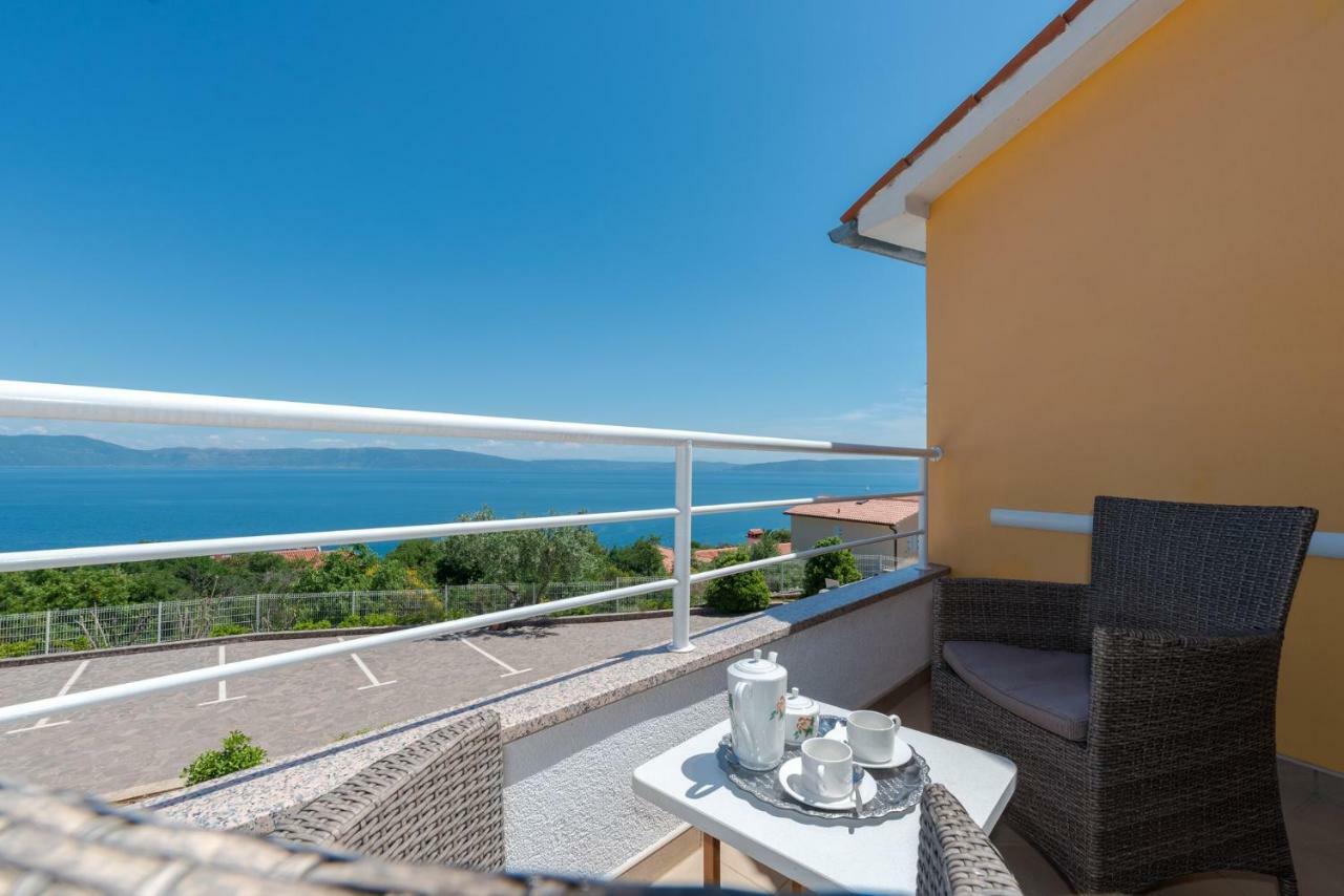 Apartments In Ravni/Istrien 30383 Экстерьер фото